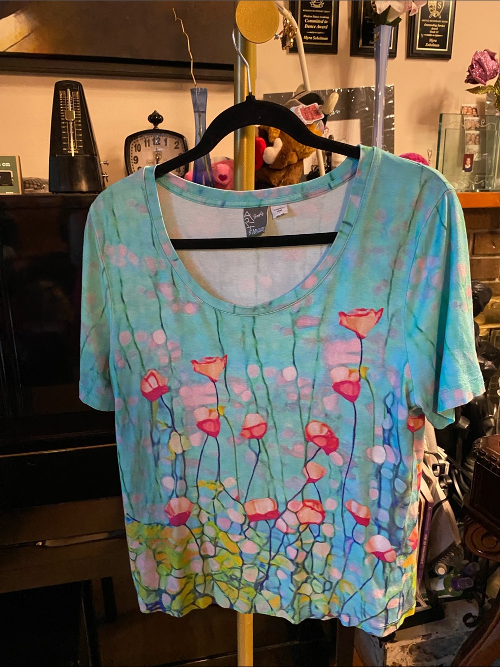 DOLCEZZA SIMPLY ART SHORT SLEEVE TOP – STYLE 22763 - Picture 1 of 4